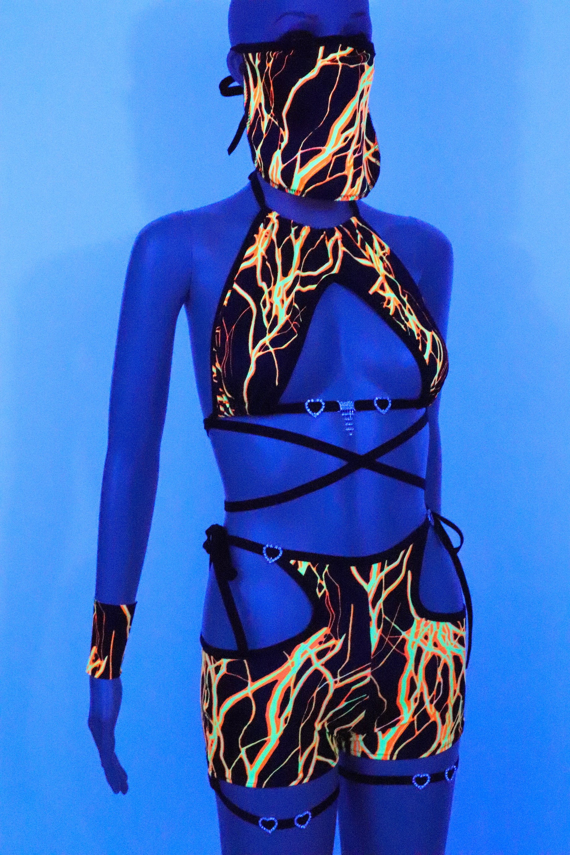 THE "LIGHTNING LAURA SHORT SET " - Image 4